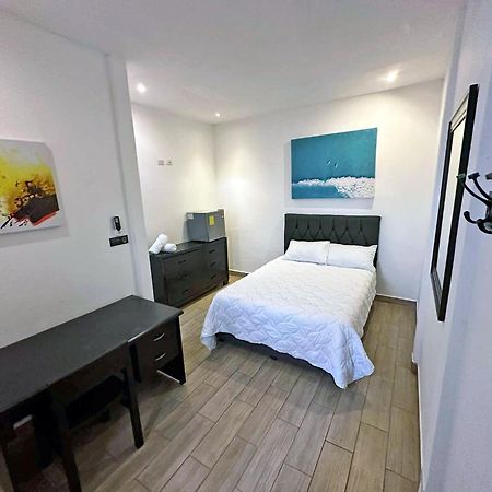Hotel Surf Ranch Tamarindo Esterno foto