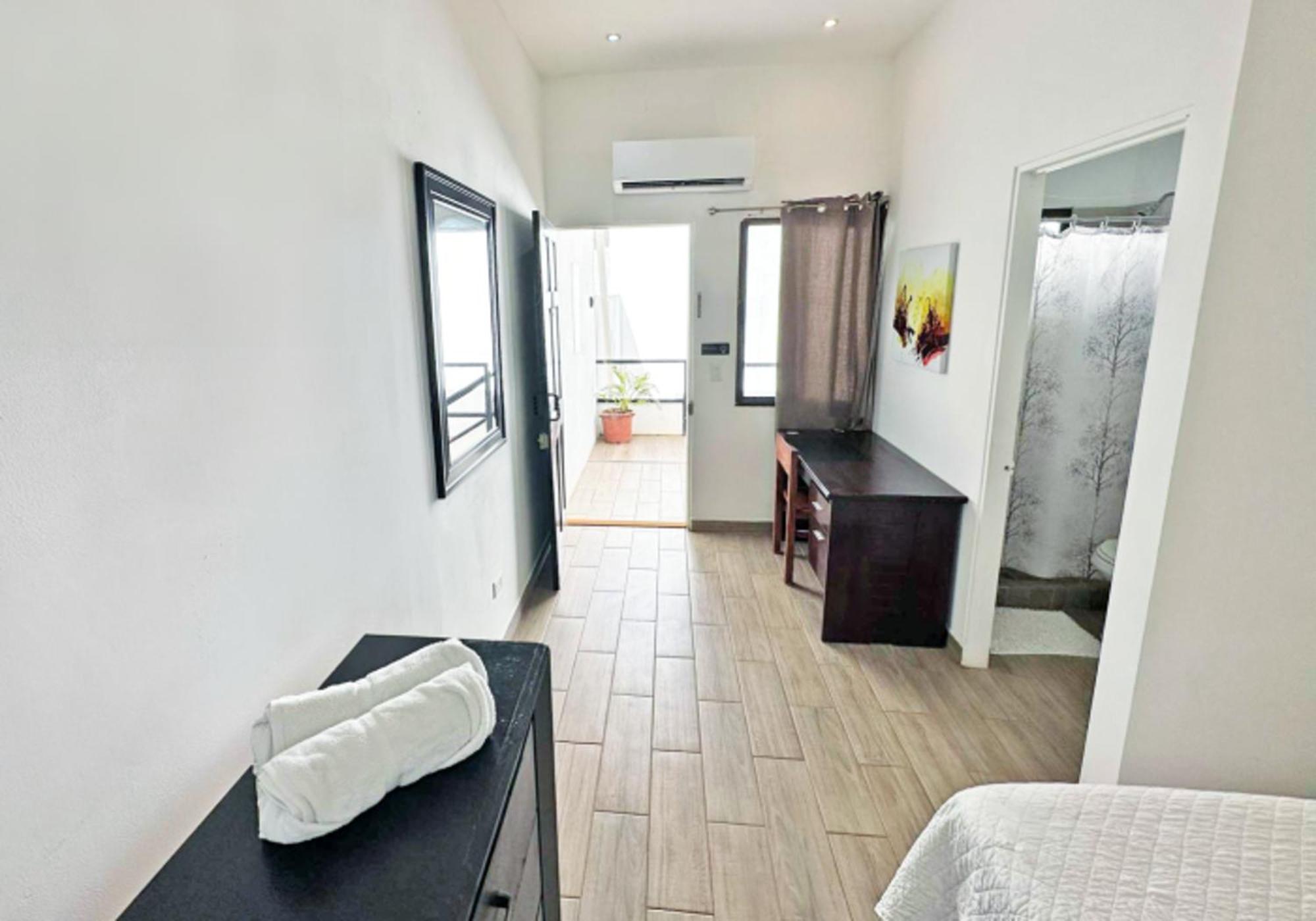 Hotel Surf Ranch Tamarindo Esterno foto