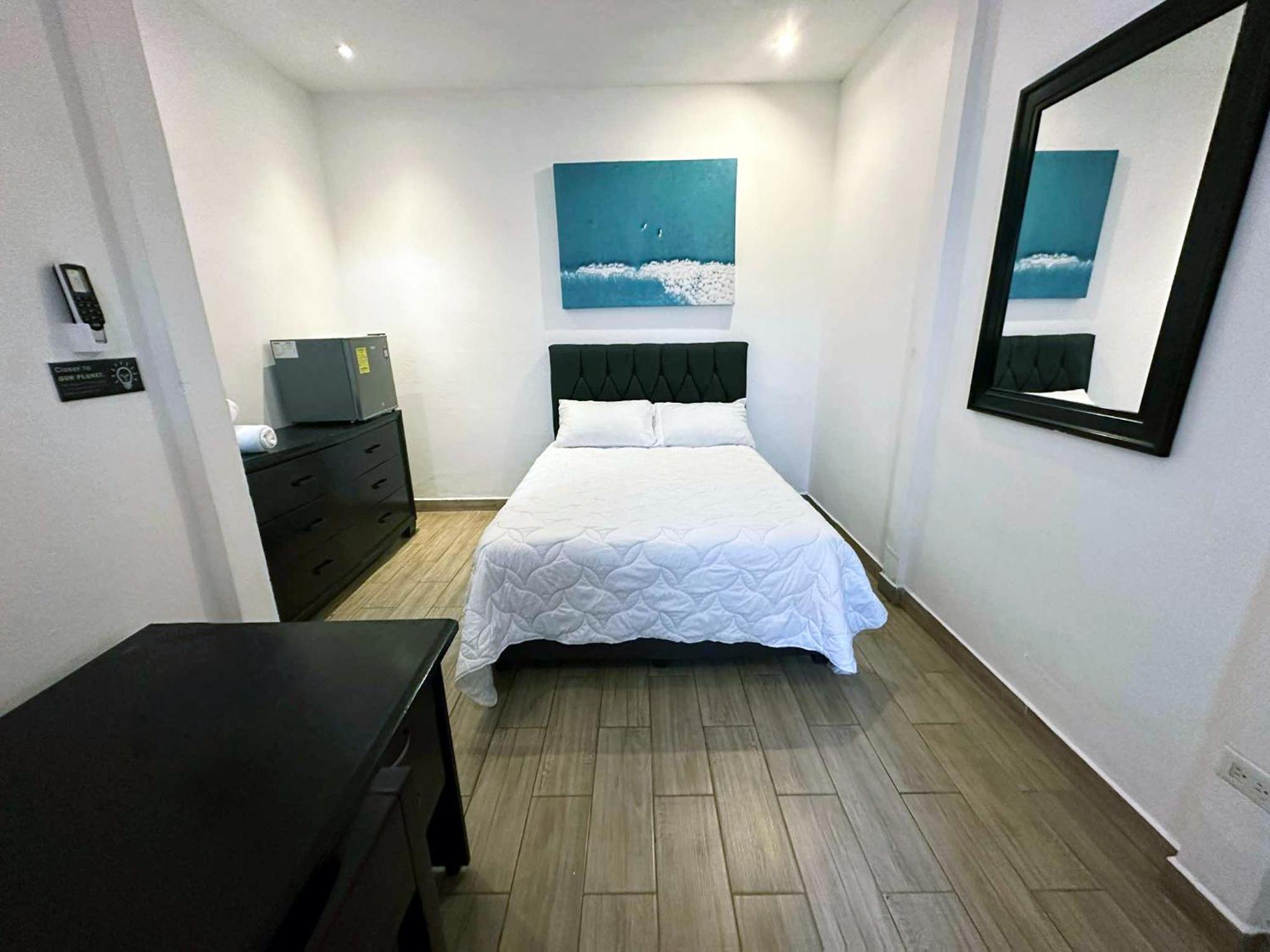 Hotel Surf Ranch Tamarindo Esterno foto