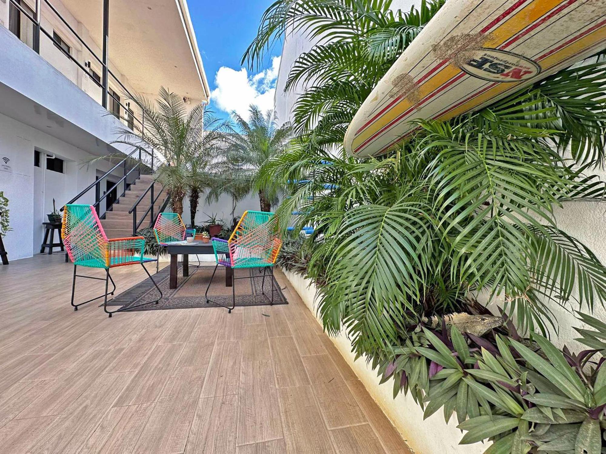 Hotel Surf Ranch Tamarindo Esterno foto